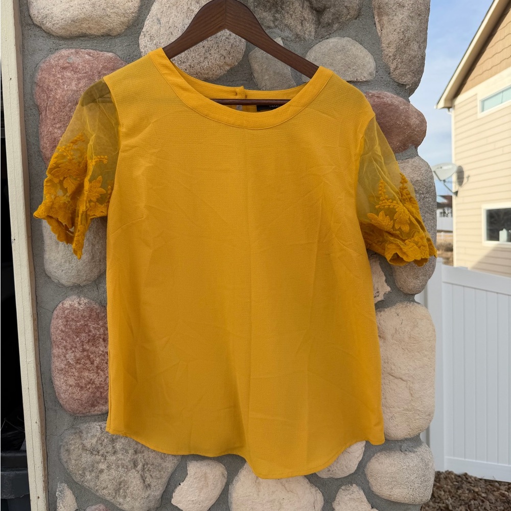 Lulu's Mustard Lace Sleeve Blouse